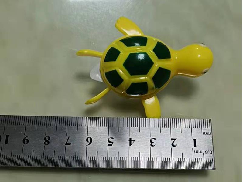 WIND UP SWIMMING TORTOISE