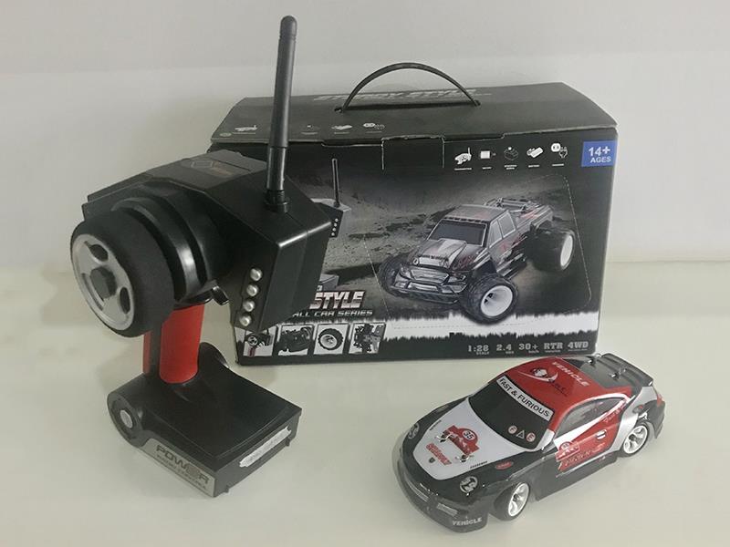 1:28 2.4G Remote Control B/O Four-wheel-drive drift car