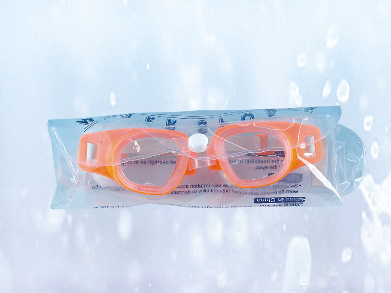 SWIMMING GLASSES