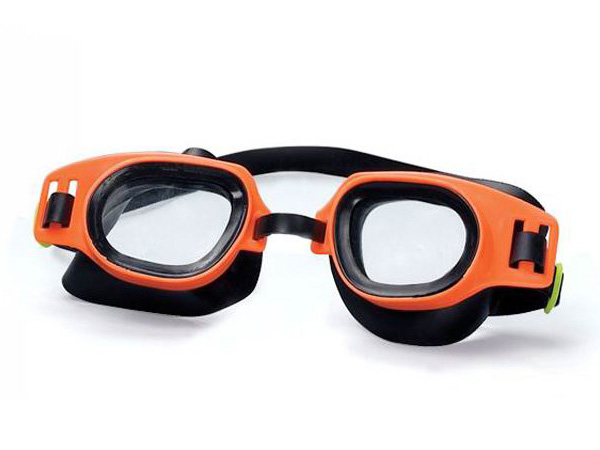 SWIMMING GOGGLES