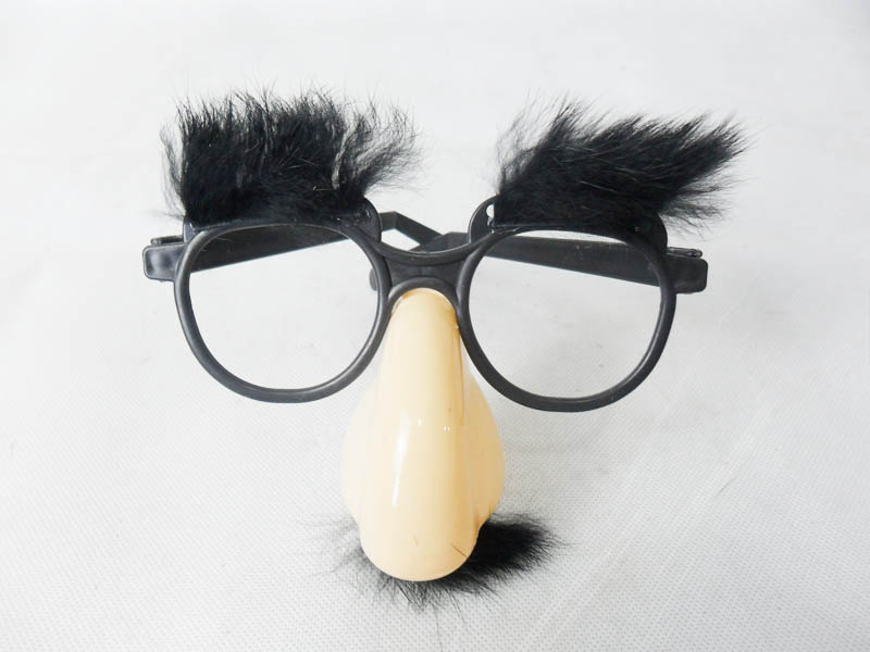 GLASSES TOY