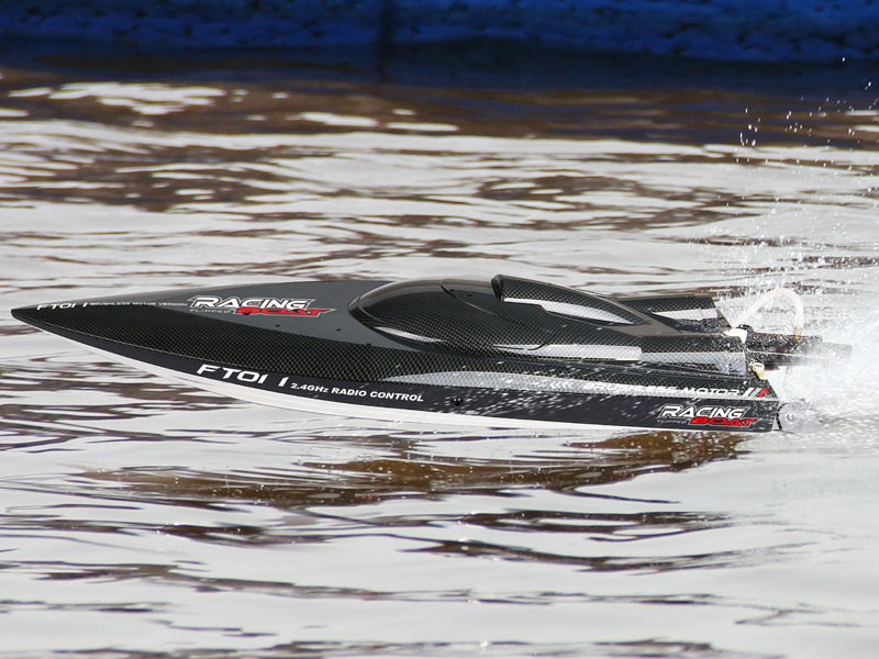 65cm 2.4g  Radio Control Speedboat