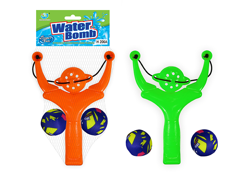 Slingshot + 2pcs 5CM Water Balls